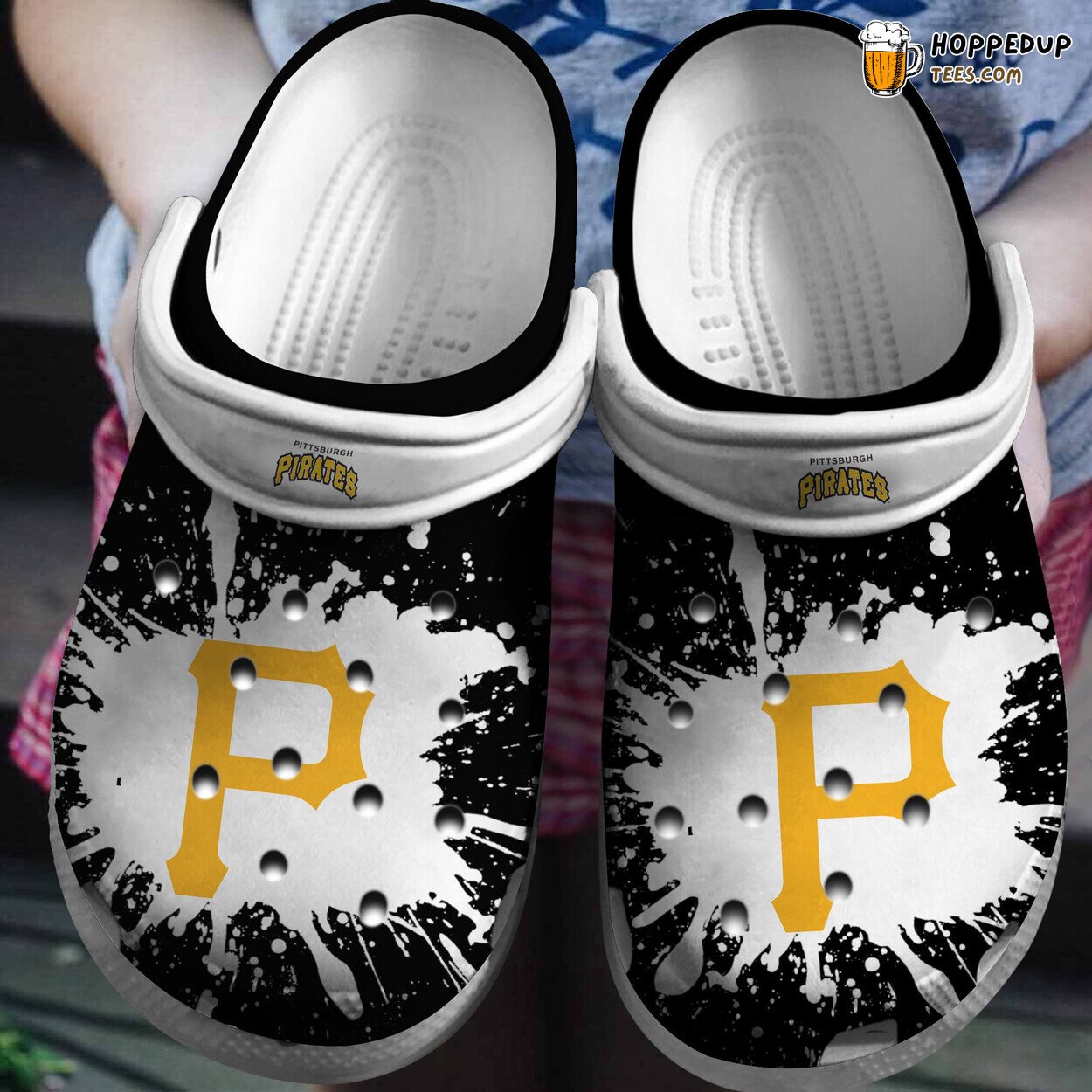 Team Pirates BlackWhite Unique Design Comfortable Clog Shoes
